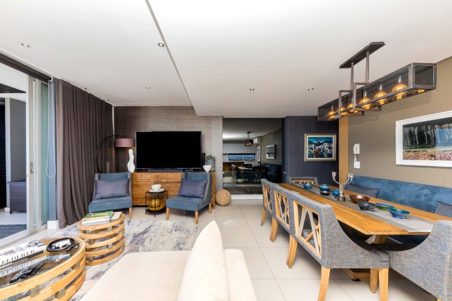 2 Bedroom Property for Sale in Sea Point Western Cape